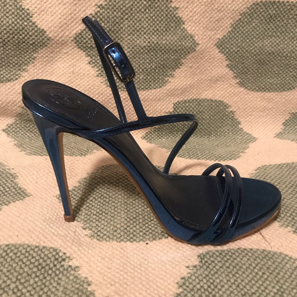 Guess: Strappy Sandals